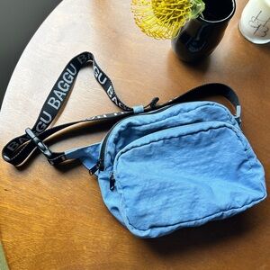 Baggu Bags | Baggu Fanny Pack in cornflower w/ og strap